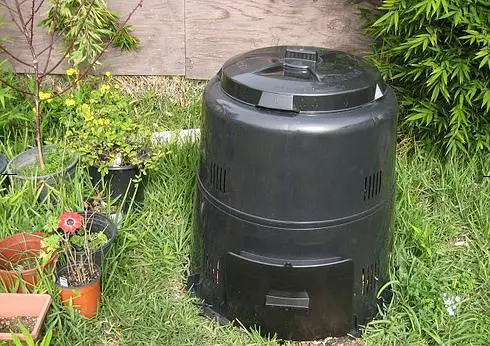 earth machine compost bin